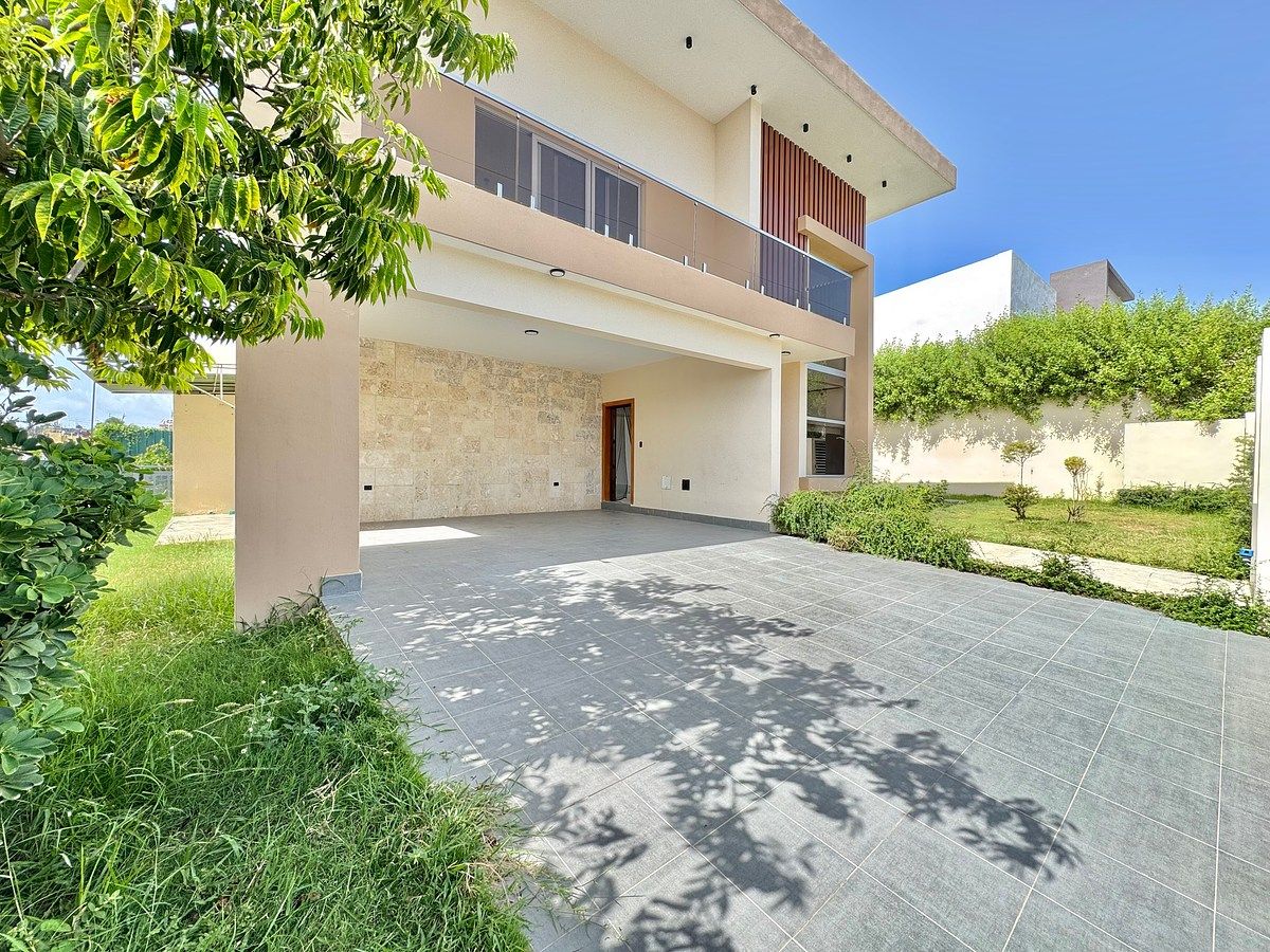 Casa en Colinas del Oeste, Santo Domingo Oeste, foto 3 de 37