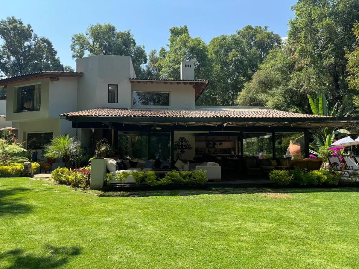 CASA VENTA AVANDARO VALLE DE BRAVO CLUB DE GOLF - foto 1