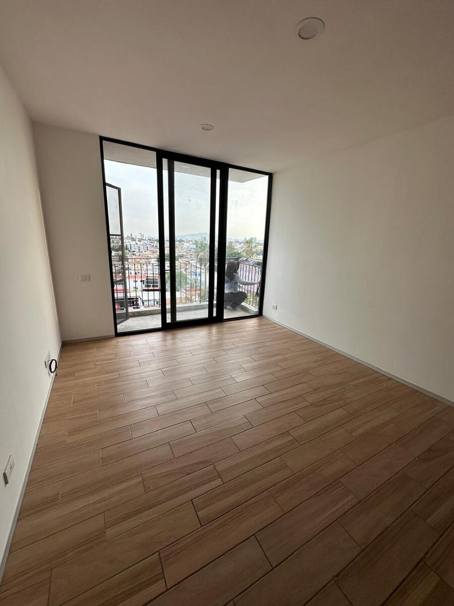 24 of 26: SALA COMEDOR