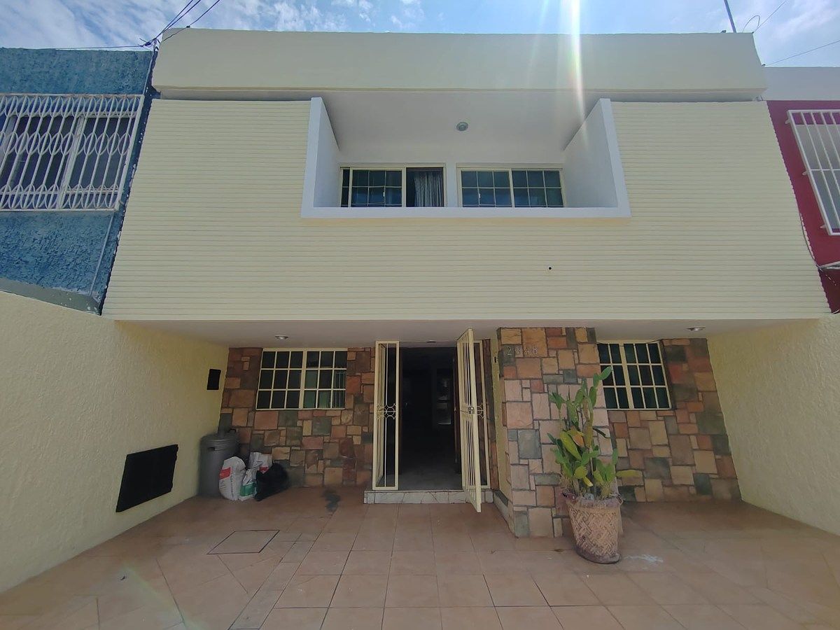 CASA EN AV. CONCHITAS, foto 1 de 17
