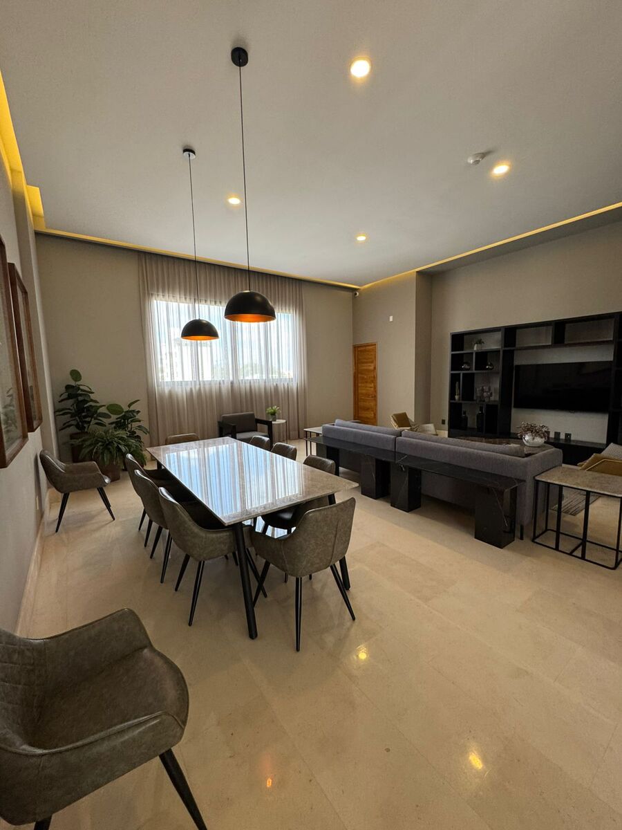 27 of 33: Area coworkers