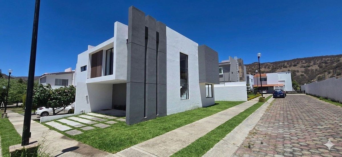 Casa en condominio en Arbolada Bosques de Santa Anita, Tlajomulco de Zúñiga, foto 2 de 18