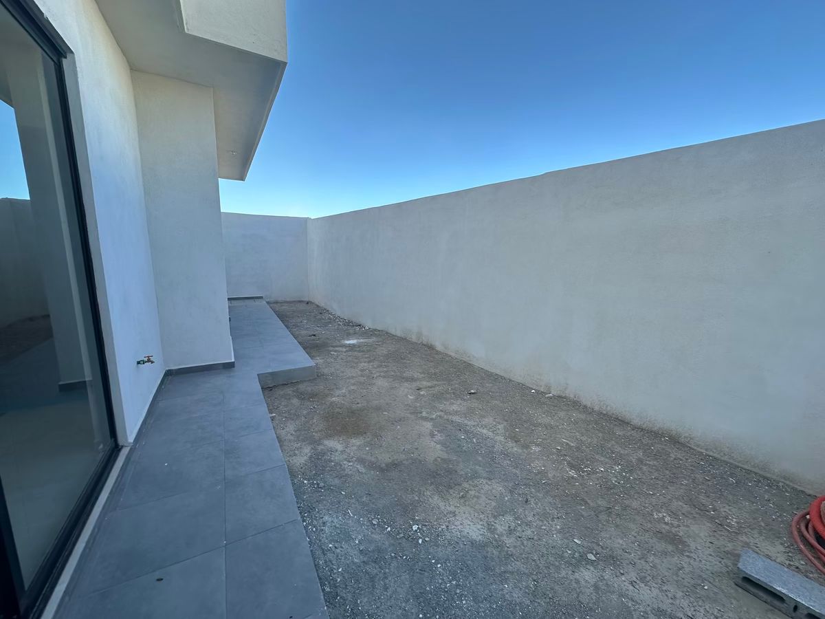 7 de 31: PARTE DEL JARDÍN