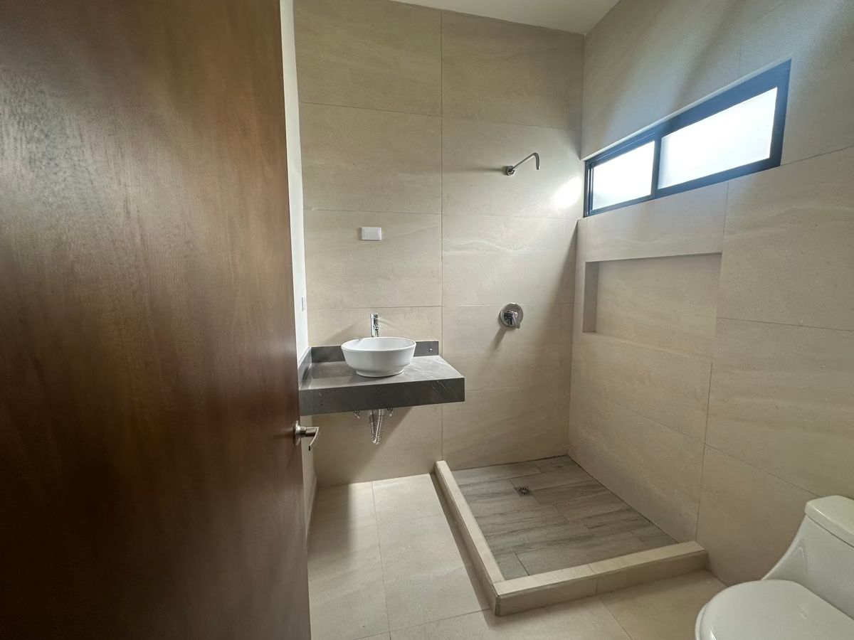 21 de 31: BAÑO REC 3