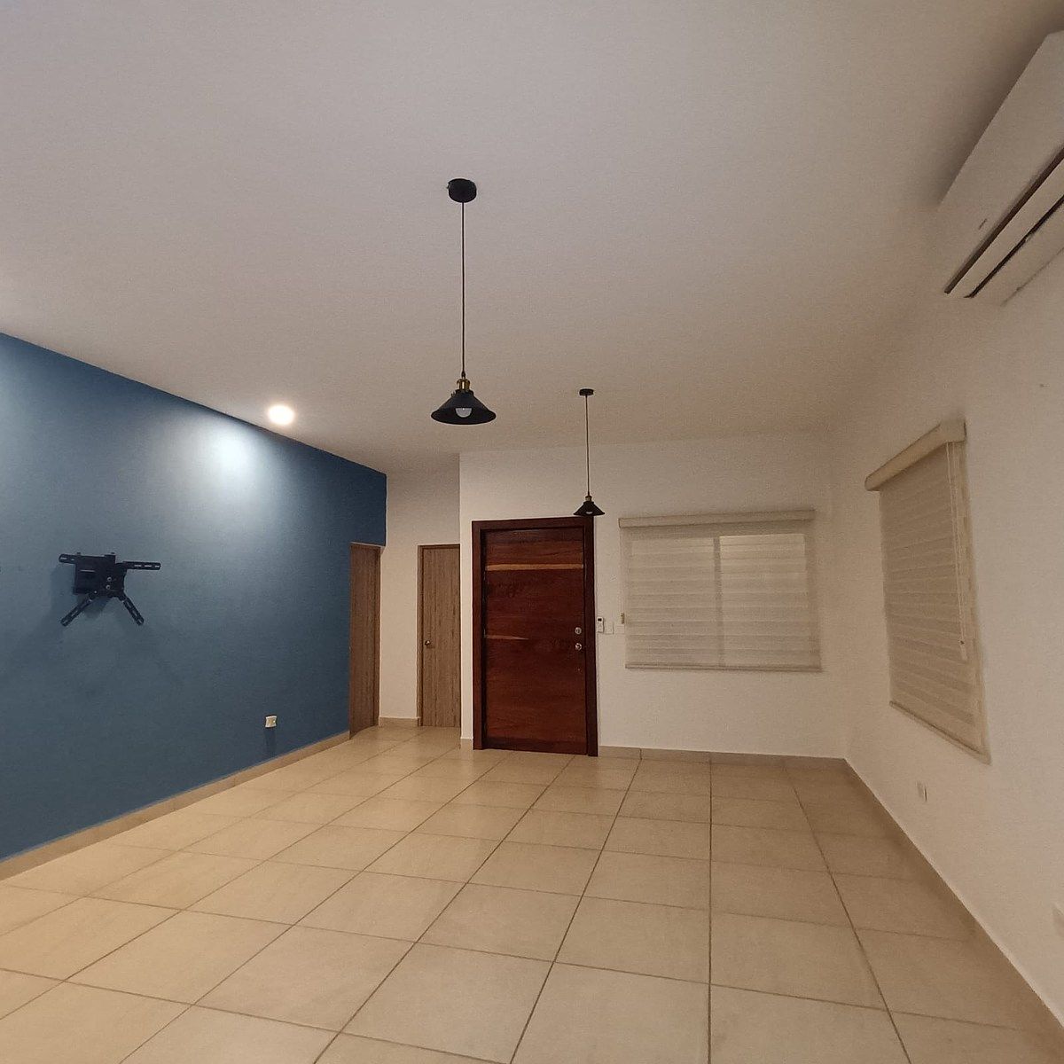 5 de 41: Área de Sala comedor con aire acondicionado.