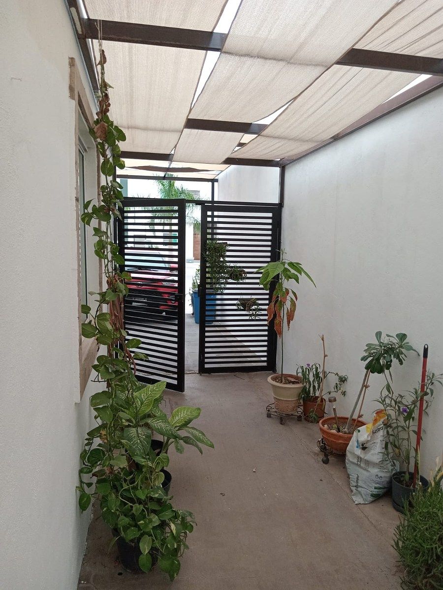 24 de 41: Paso de servidumbre