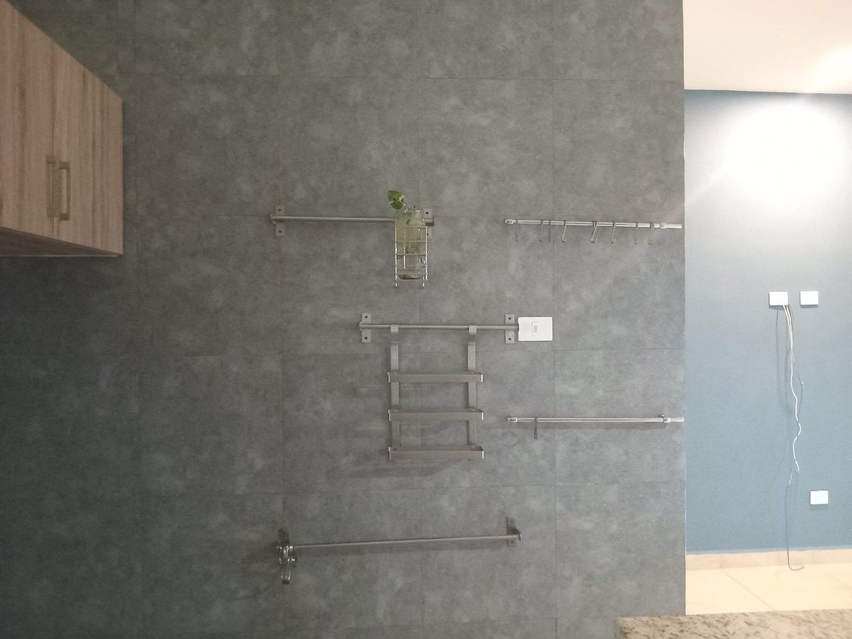 12 de 41: Herrajes para utensilios de cocina