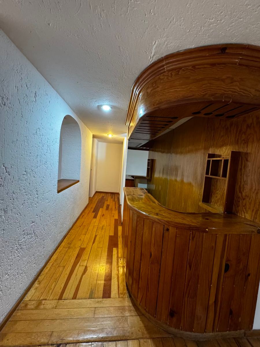 4 de 21: BARRA DE BAR