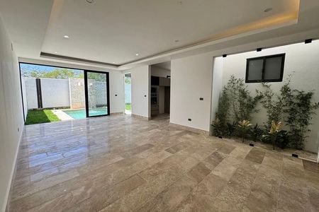 Venta Casa Residencial en Privada Soluna en Temozón Norte