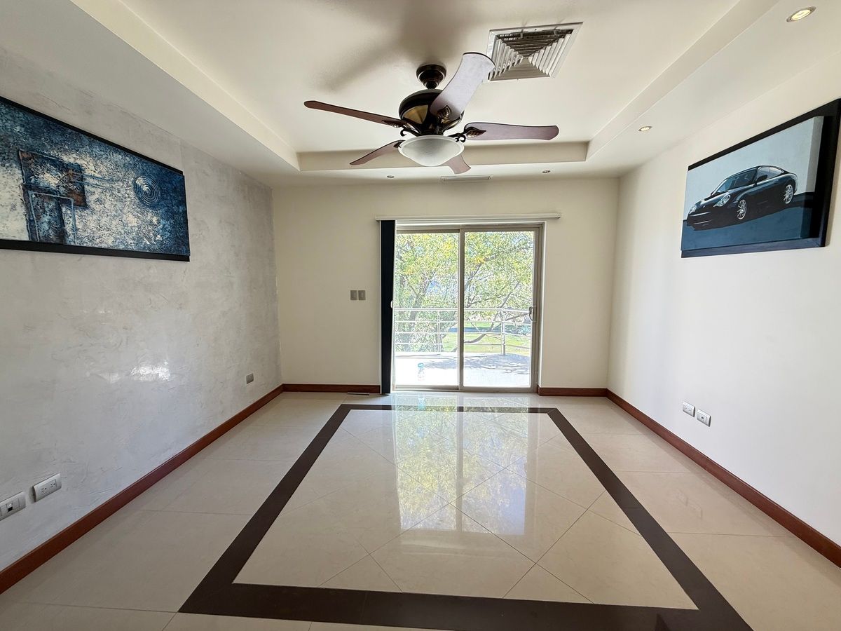 20 de 33: Recamara secundaria 2