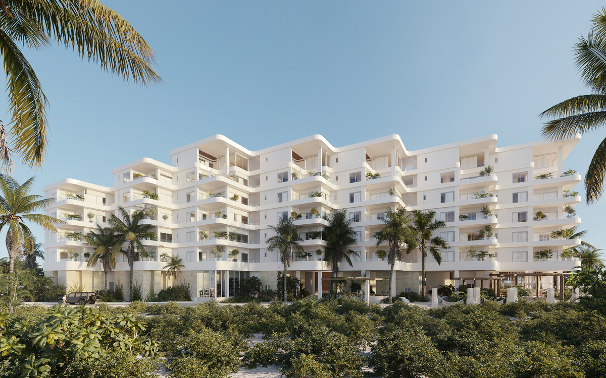 6 de 14: Fachada Oriente