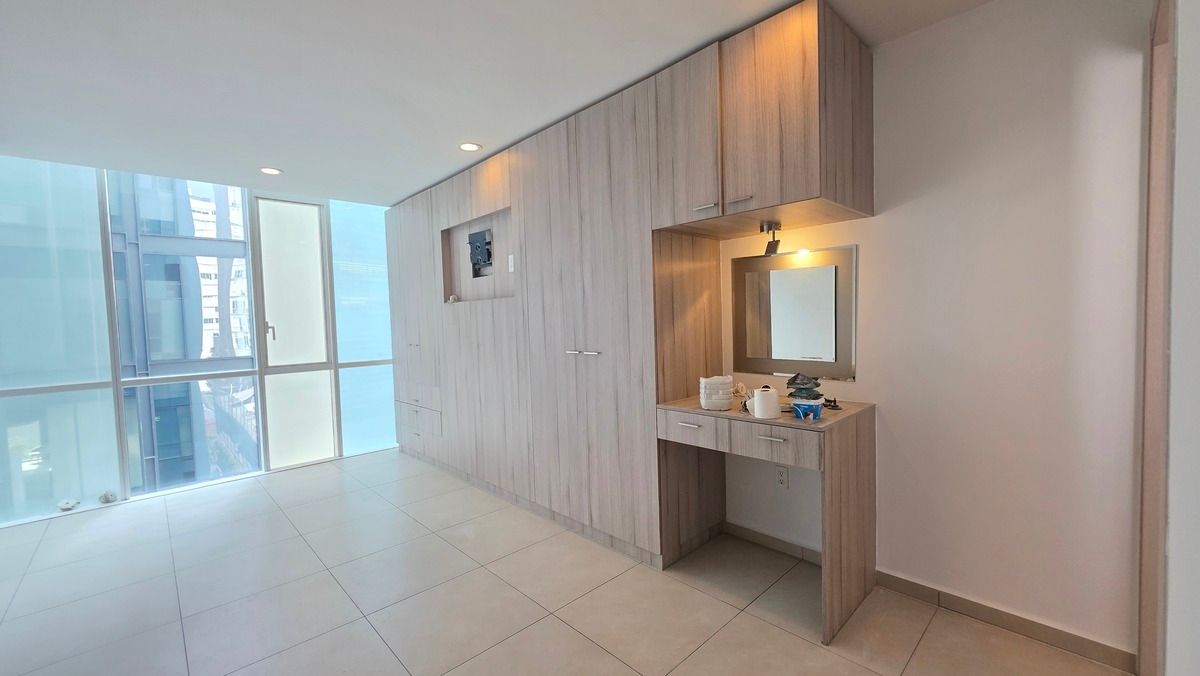 14 de 26: -CARSO-VAN-GOGH-LABORIN-RENTA