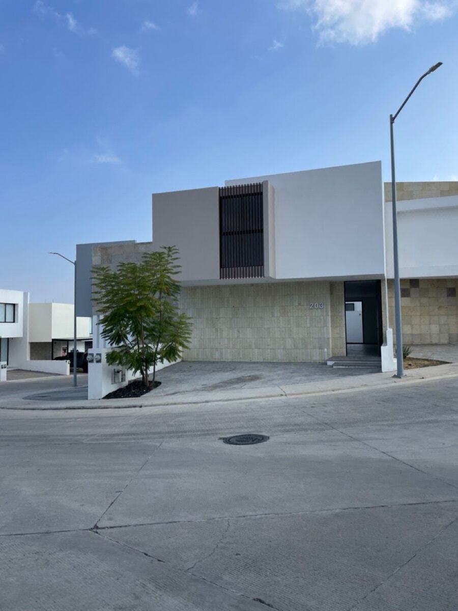 Casa en venta en Lomalta, Tres Marías, Morelia
