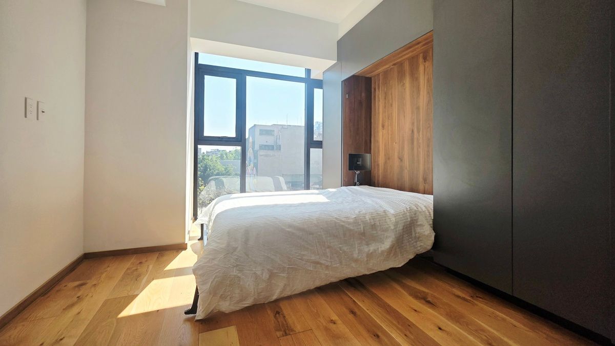 2 de 32: STUDIO, CAMA MATRIMONIAL (MURPHY BED), CLOSETS