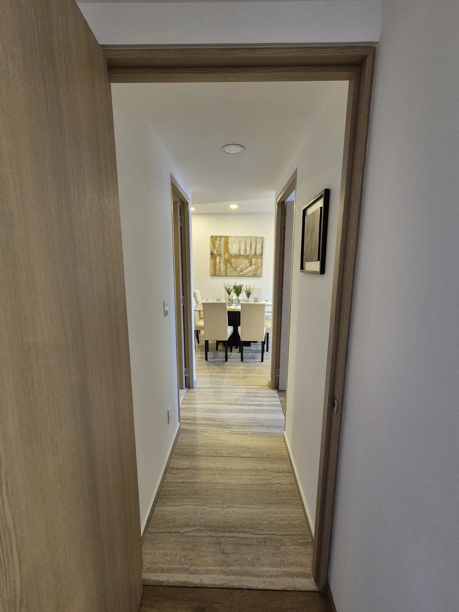 7 de 18: AREA SOCIAL SEPARADA DE AREA PRIVADA