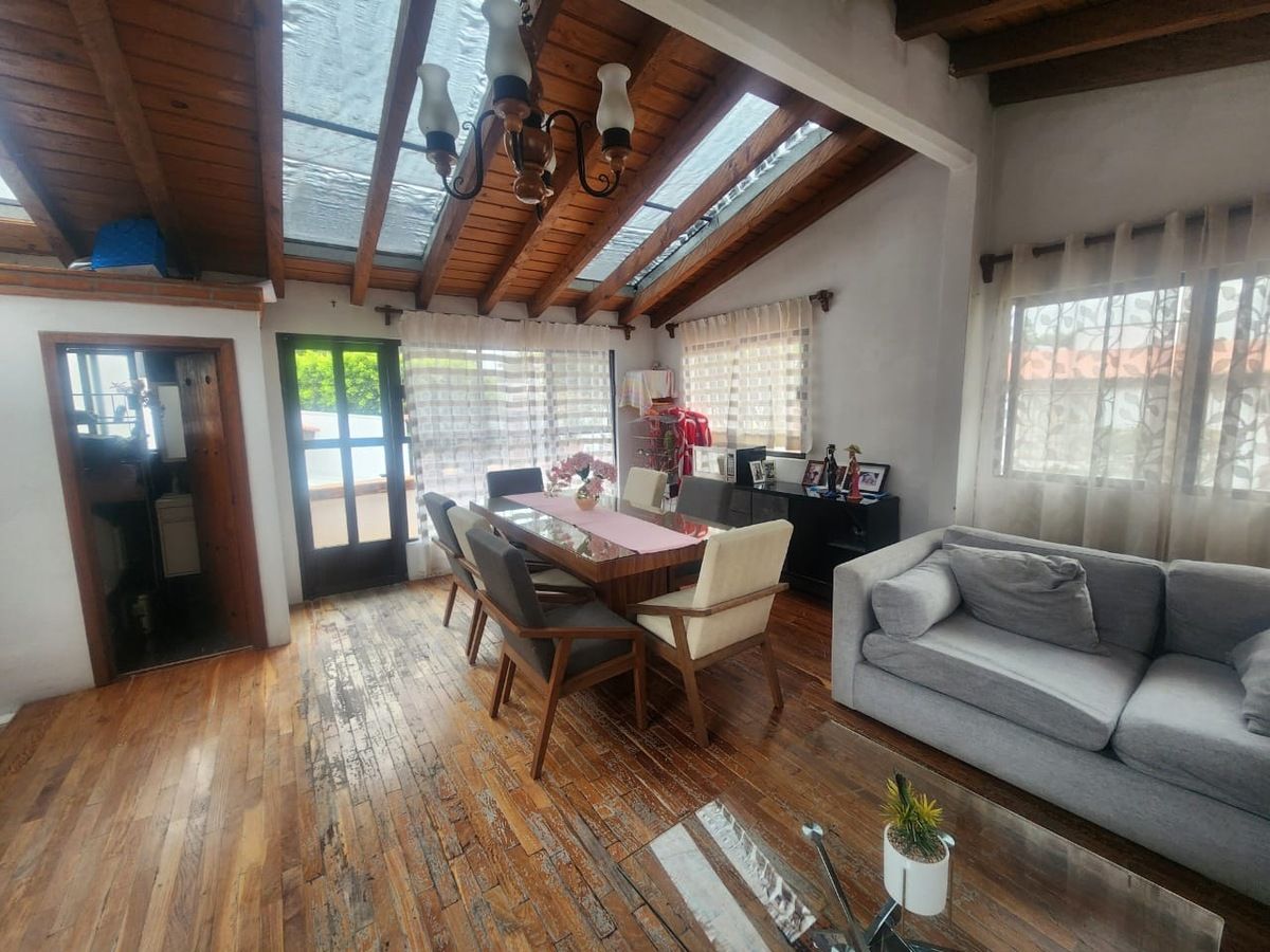 Casa Remodelada + departamento independiente en Rincón Colonial - foto 3