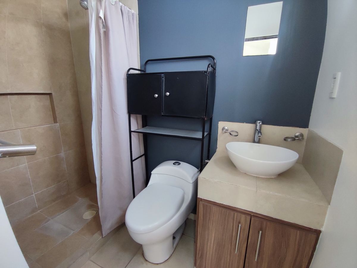 17 of 25: Baño recamara principal