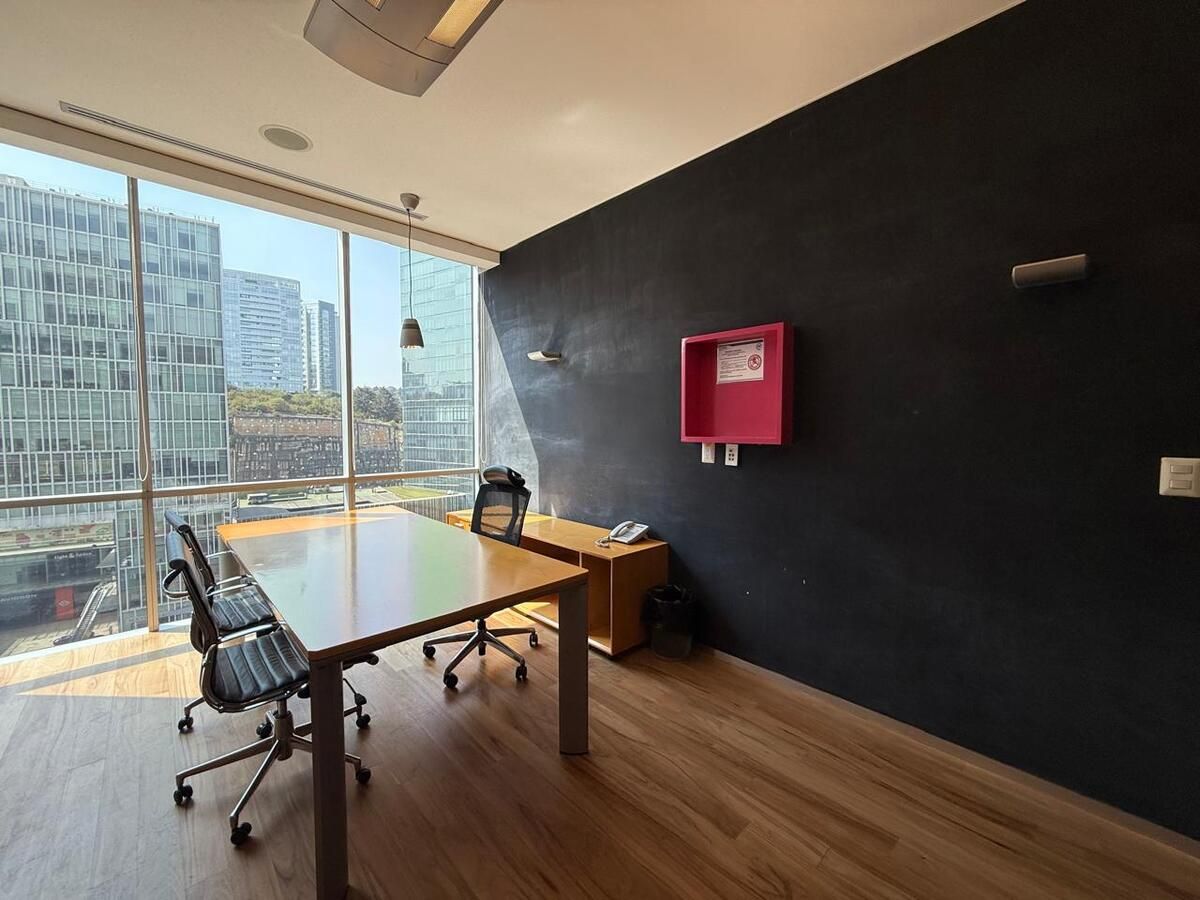 8 de 32: OFICINA PRINCIPAL