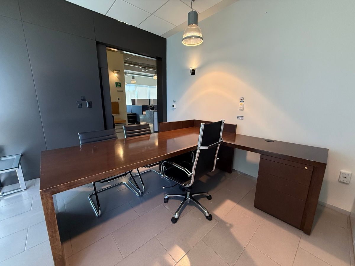 28 de 32: OFICINA GRANDE