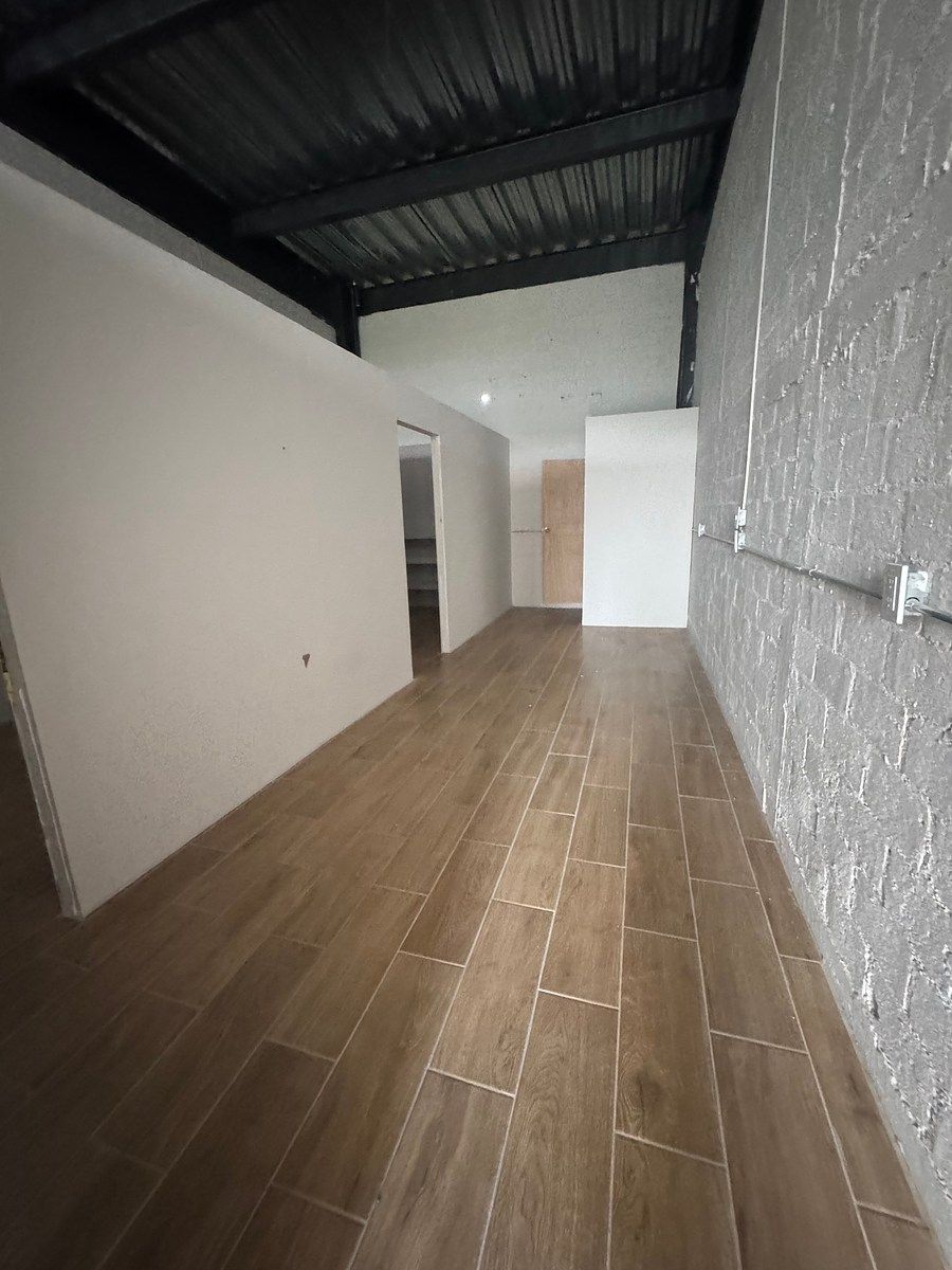 Retail Space in Bosques Santa Anita, Tlajomulco de Zúñiga, photo 7 of 16