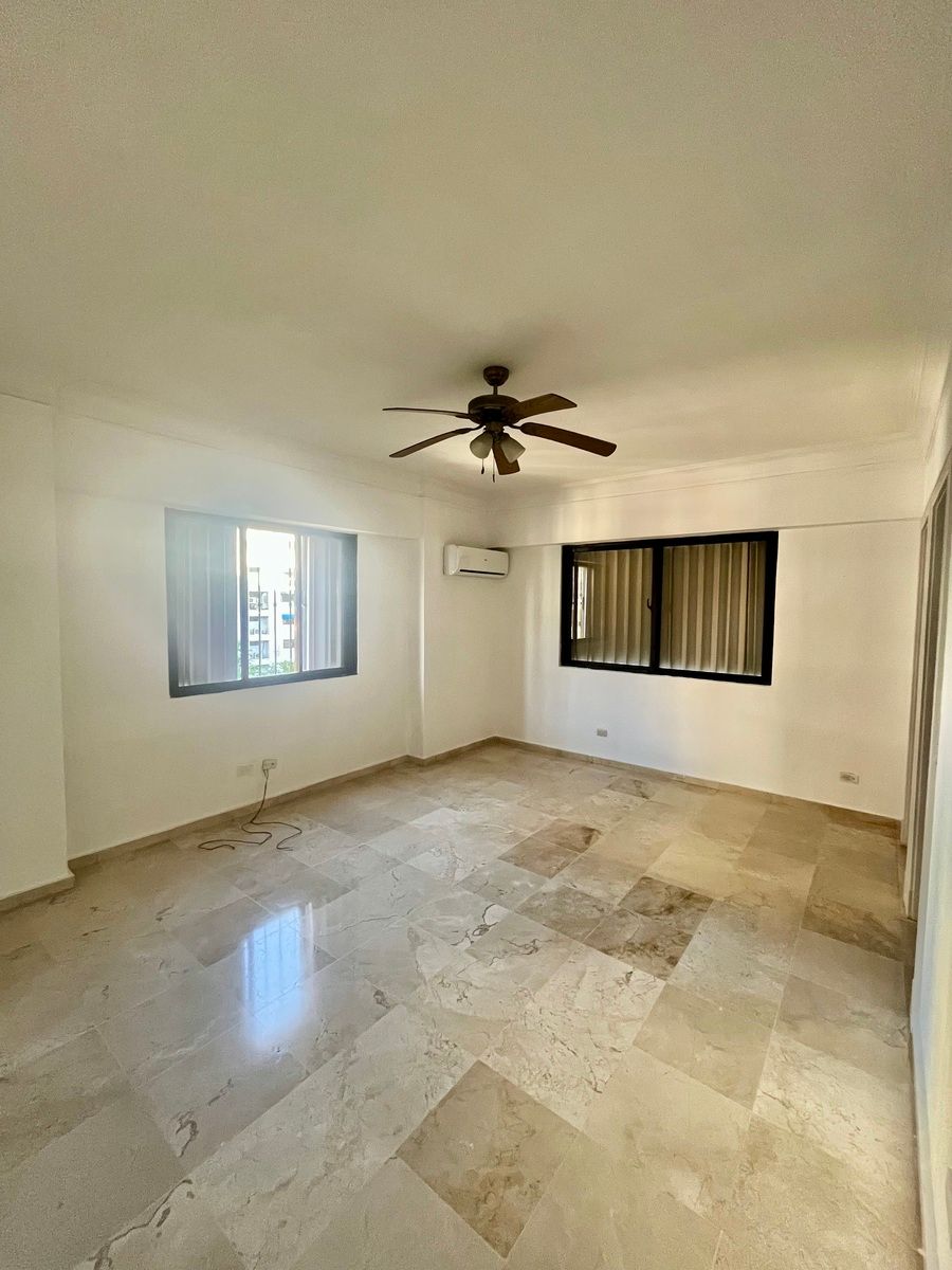 7 de 16: Habitación 1