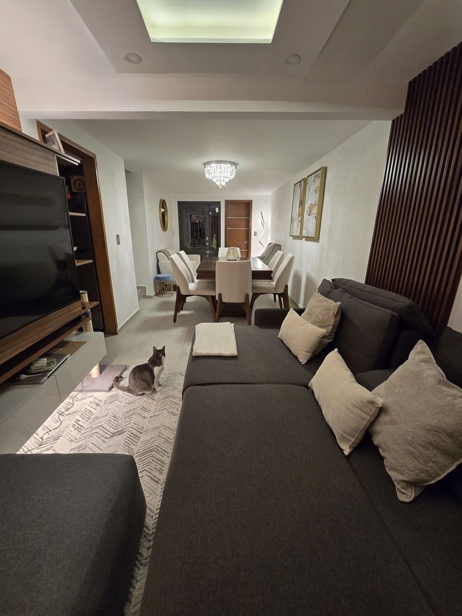 2 de 16: Family room