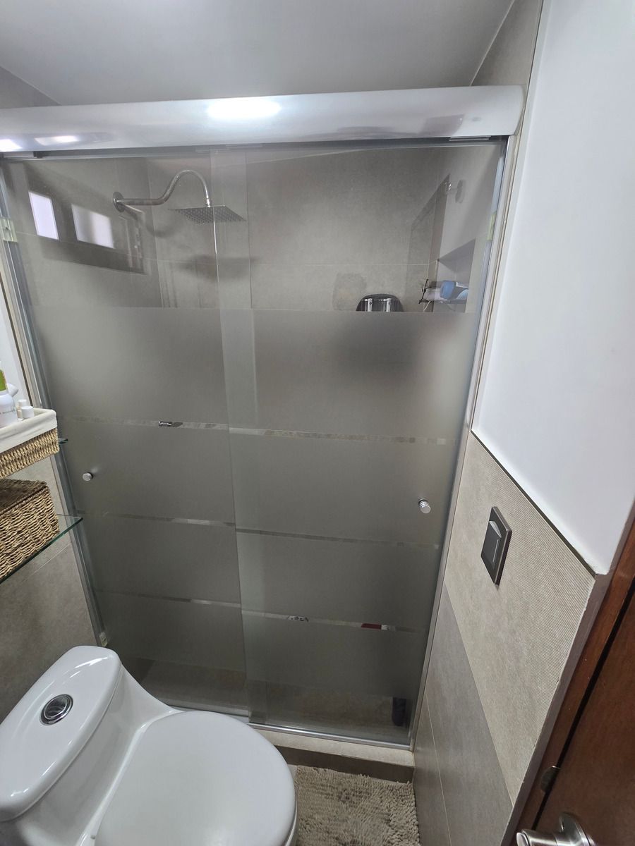 9 de 16: Baño planta alta