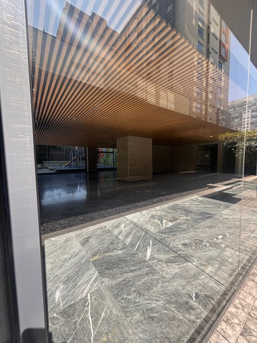 4 de 21: Salón de usos múltiples