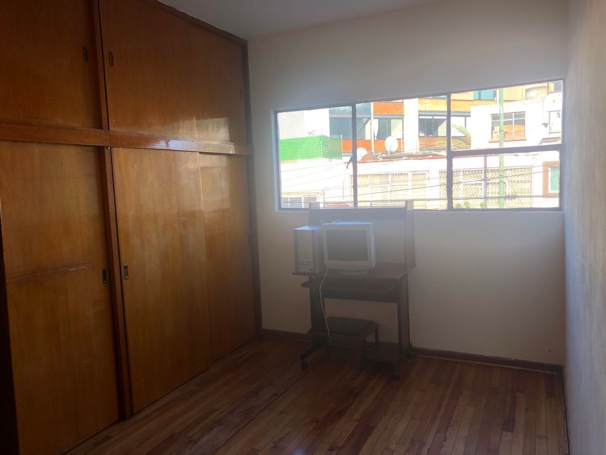 12 de 22: RECÁMARA PRINCIPAL