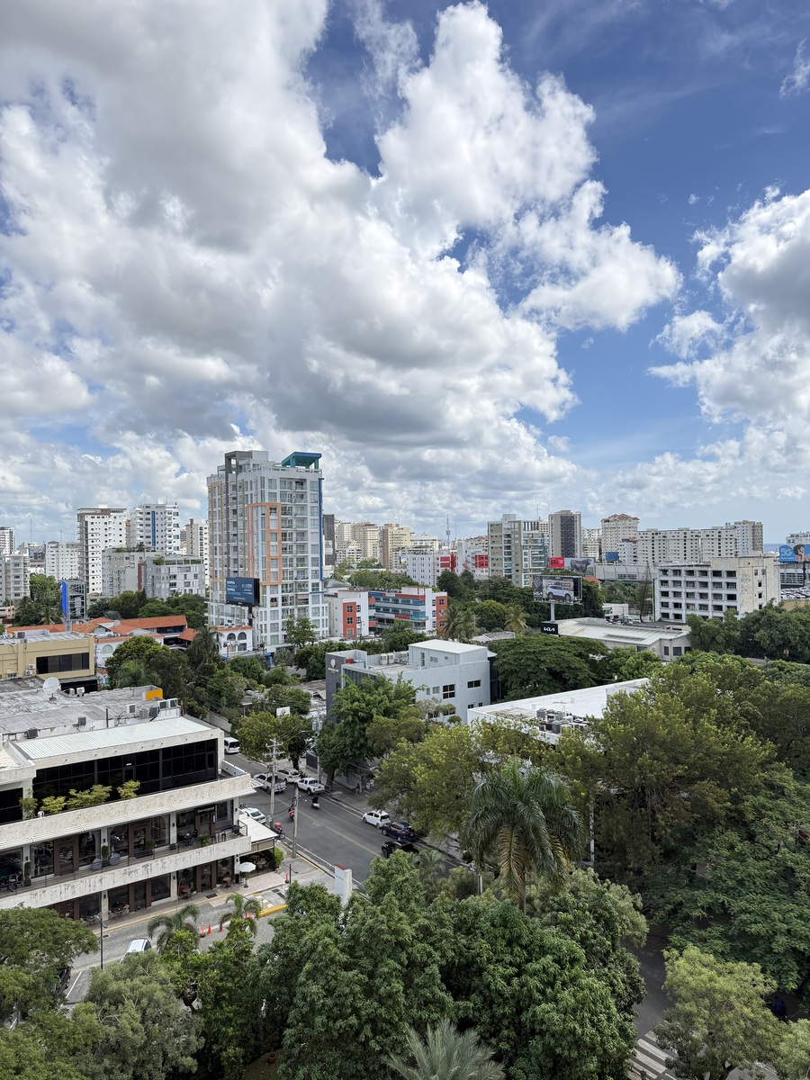 28 de 28: Vista habitación