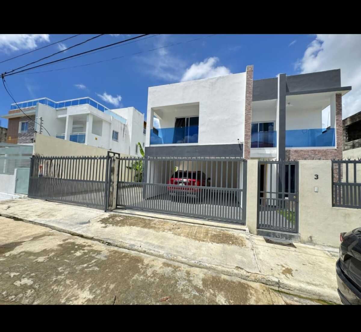 Casa en Avenida República De Colombia, Santo Domingo Oeste, foto 2 de 13