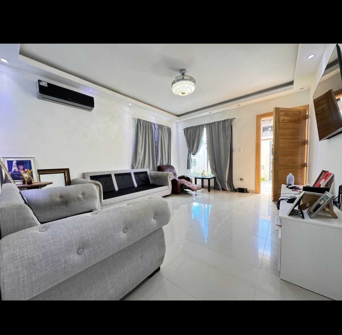 Casa en Avenida República De Colombia, Santo Domingo Oeste, foto 12 de 13
