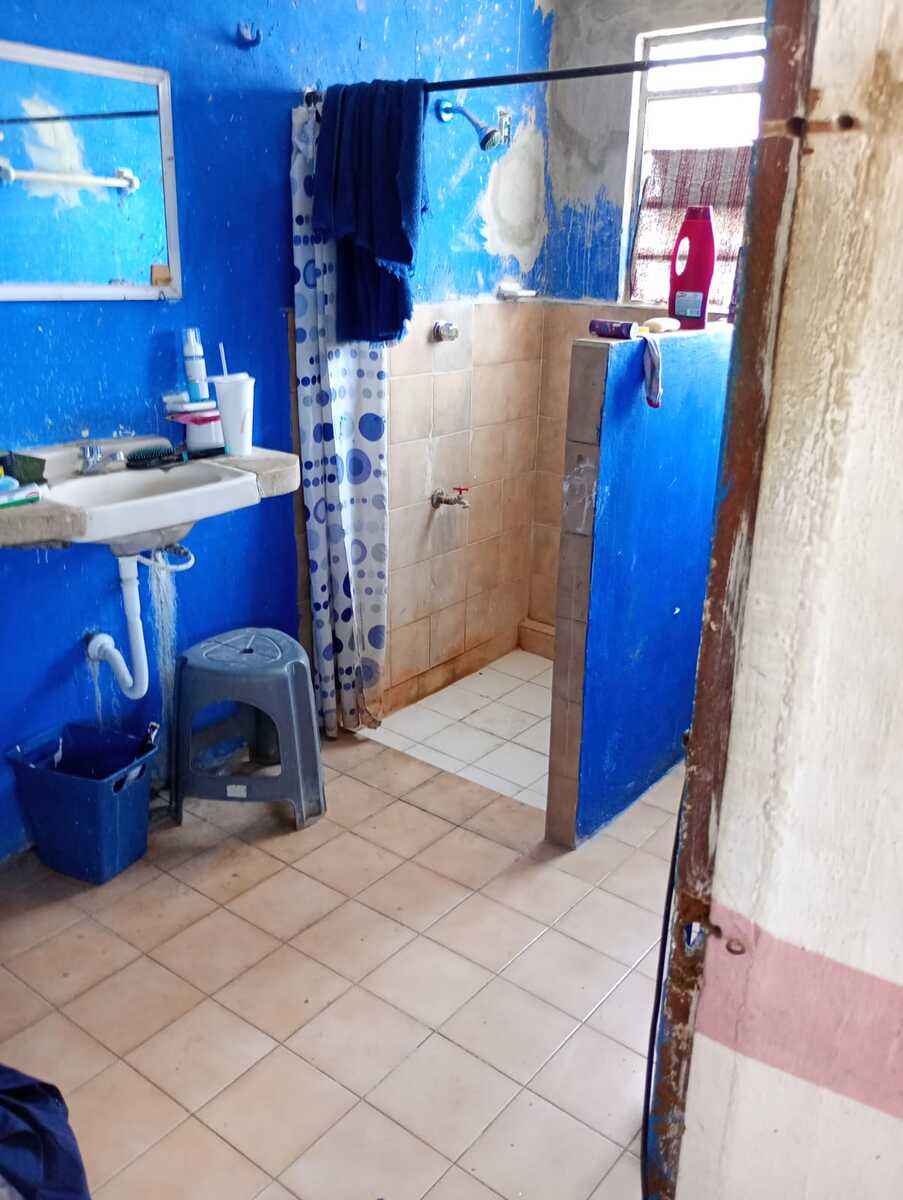 13 of 20: BAÑO SEGUNDA PLANTA