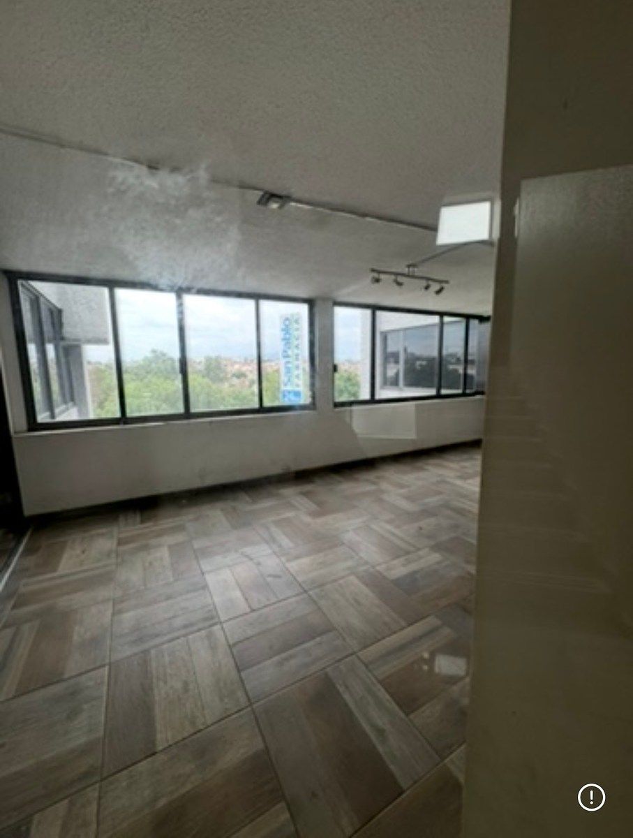 Edificio en Ciudad Satélite, Naucalpan de Juárez, foto 12 de 39