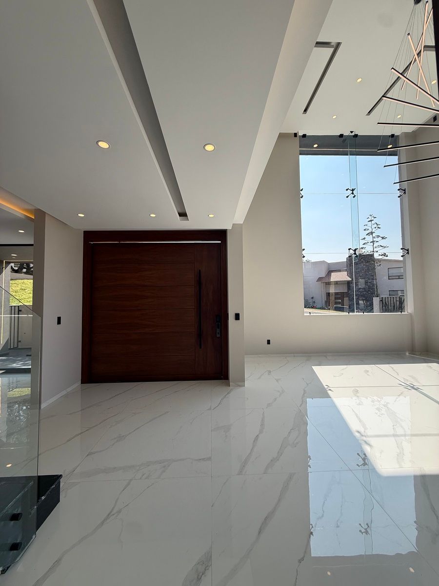 5 de 42: Entrada principal