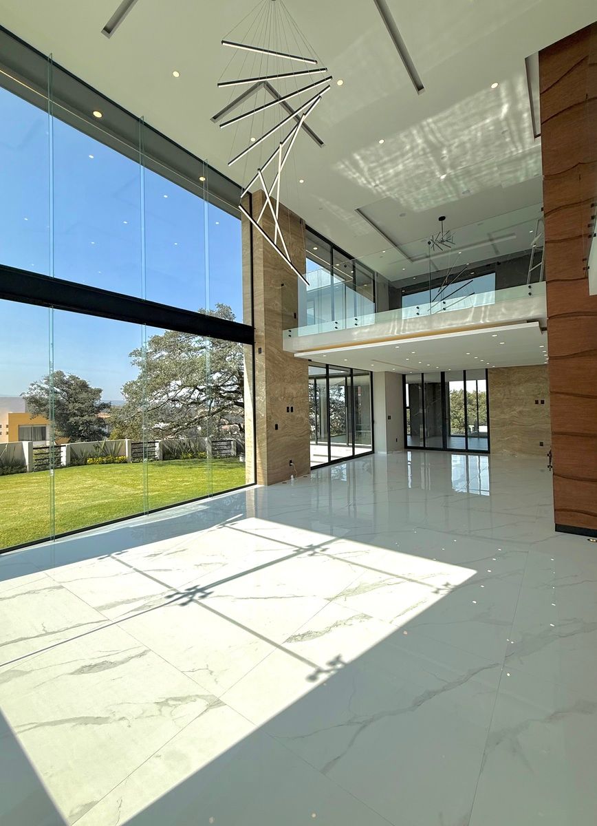 18 de 42: Sala, comedor