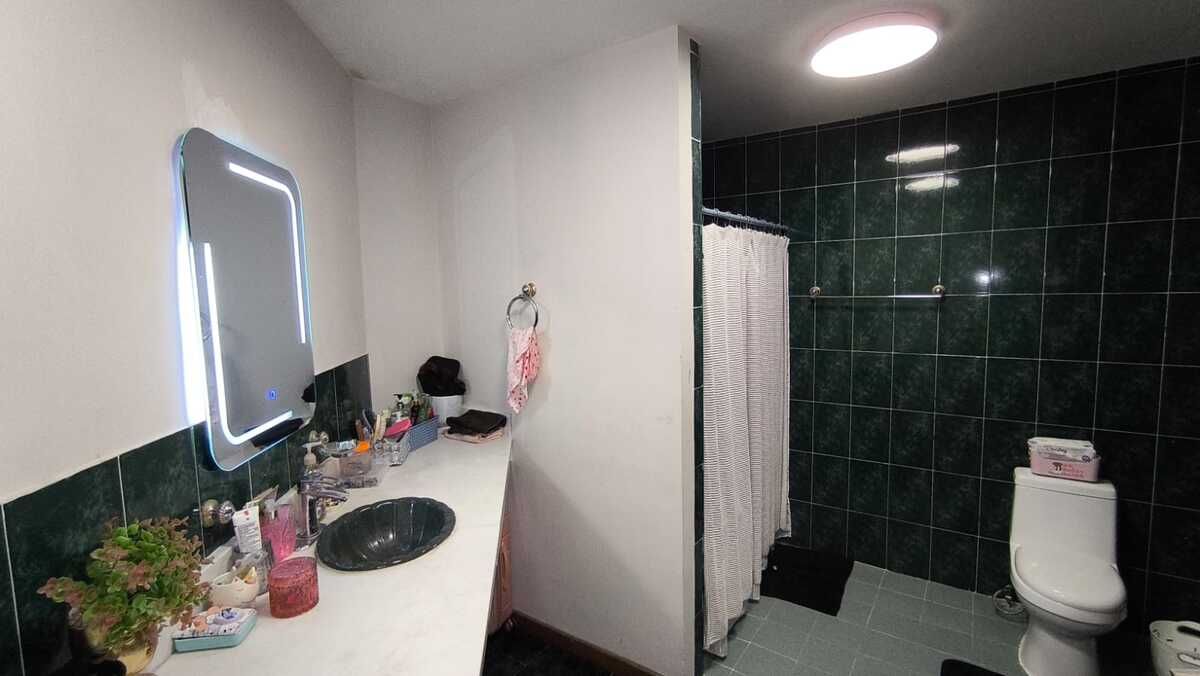 15 de 23: Baño recámaras secundarias