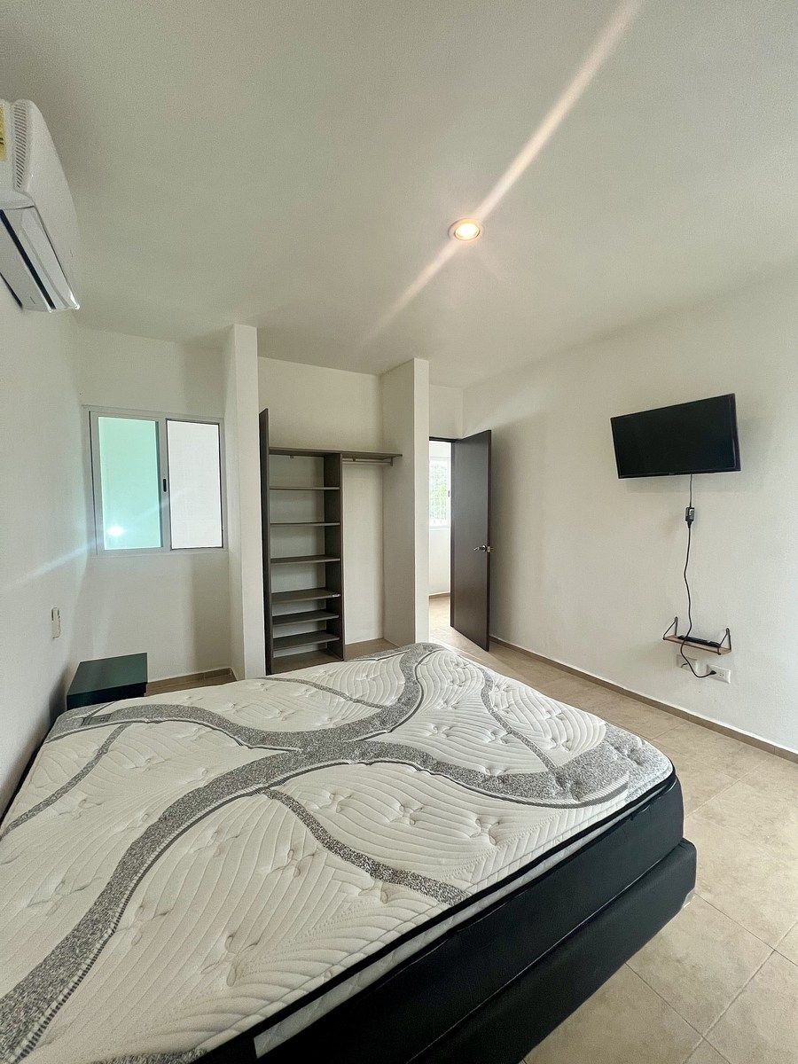 17 de 21: RECÁMARA 2