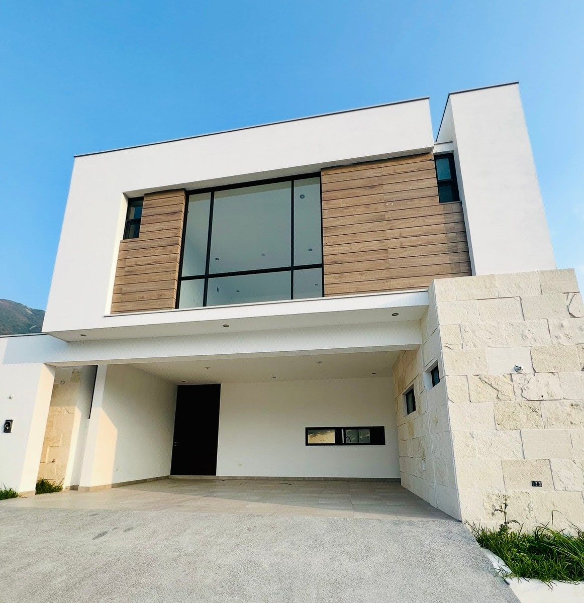 Casa a Estrenar con espacios amplios en la zona del URO, foto 1 de 18