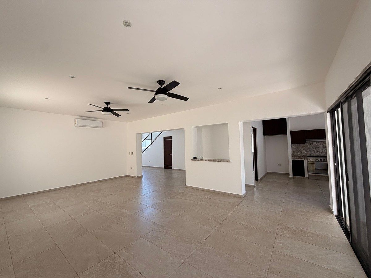 5 de 15: Sala comedor