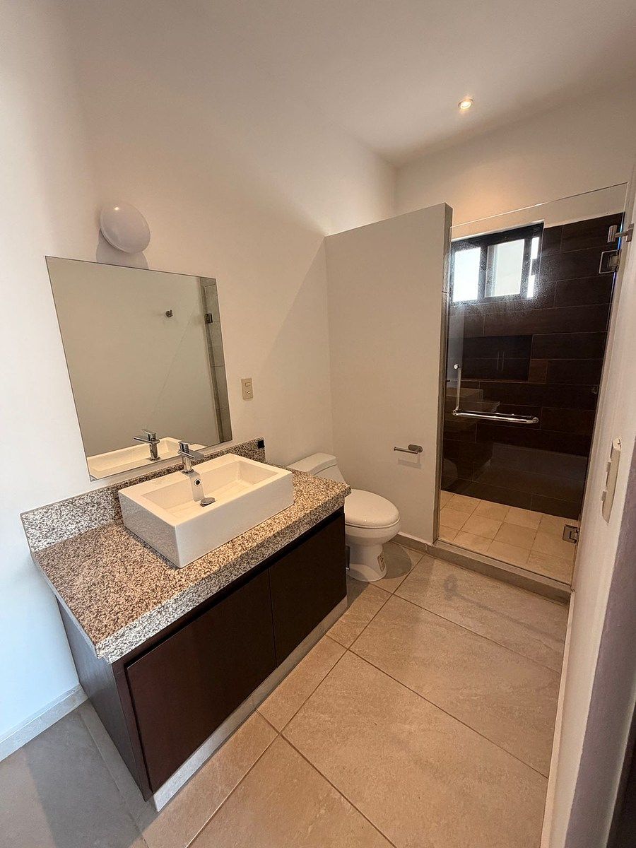 9 de 15: Baño completo