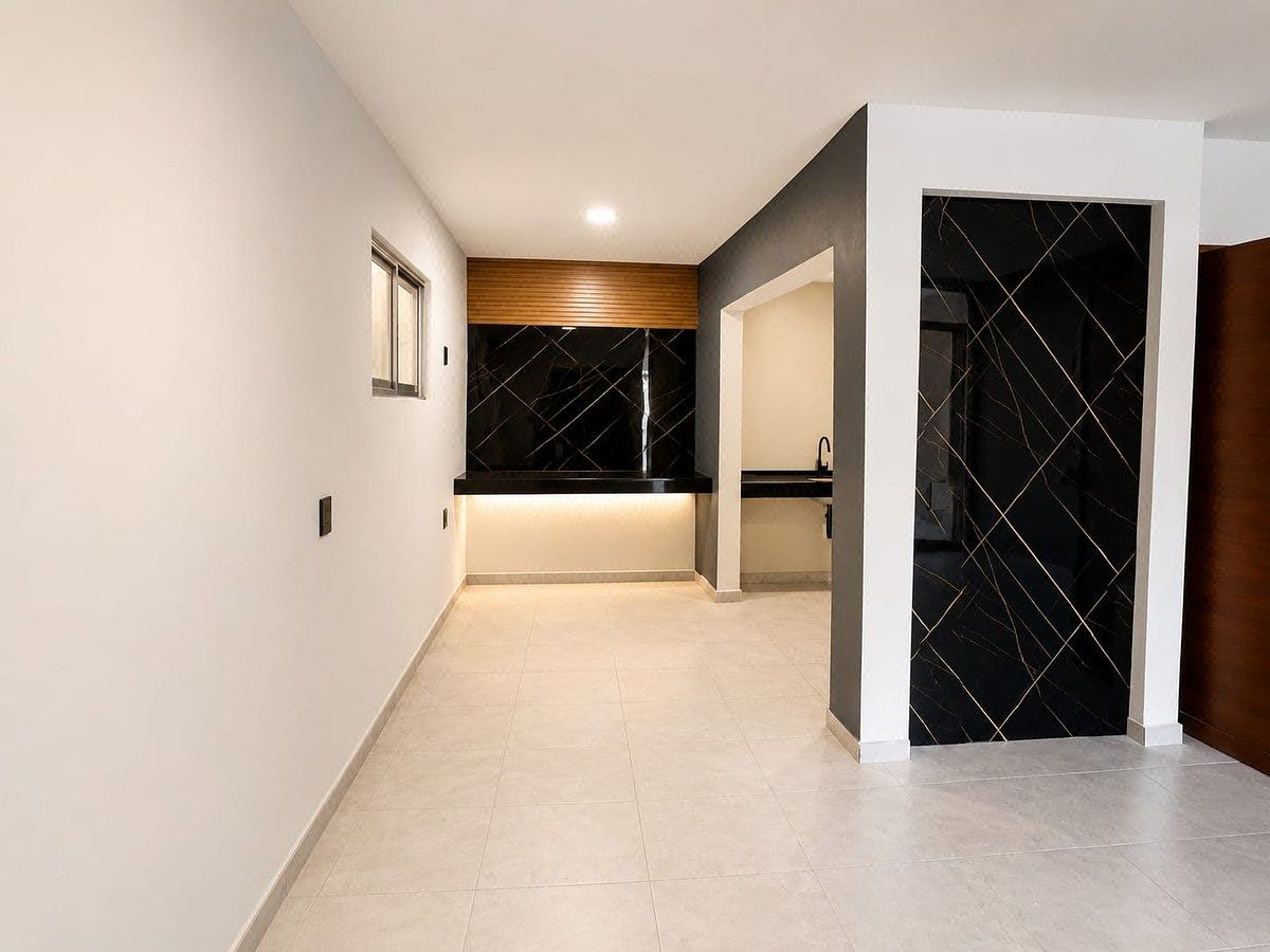 Casa en Camelinas, Los Reyes, foto 2 de 5