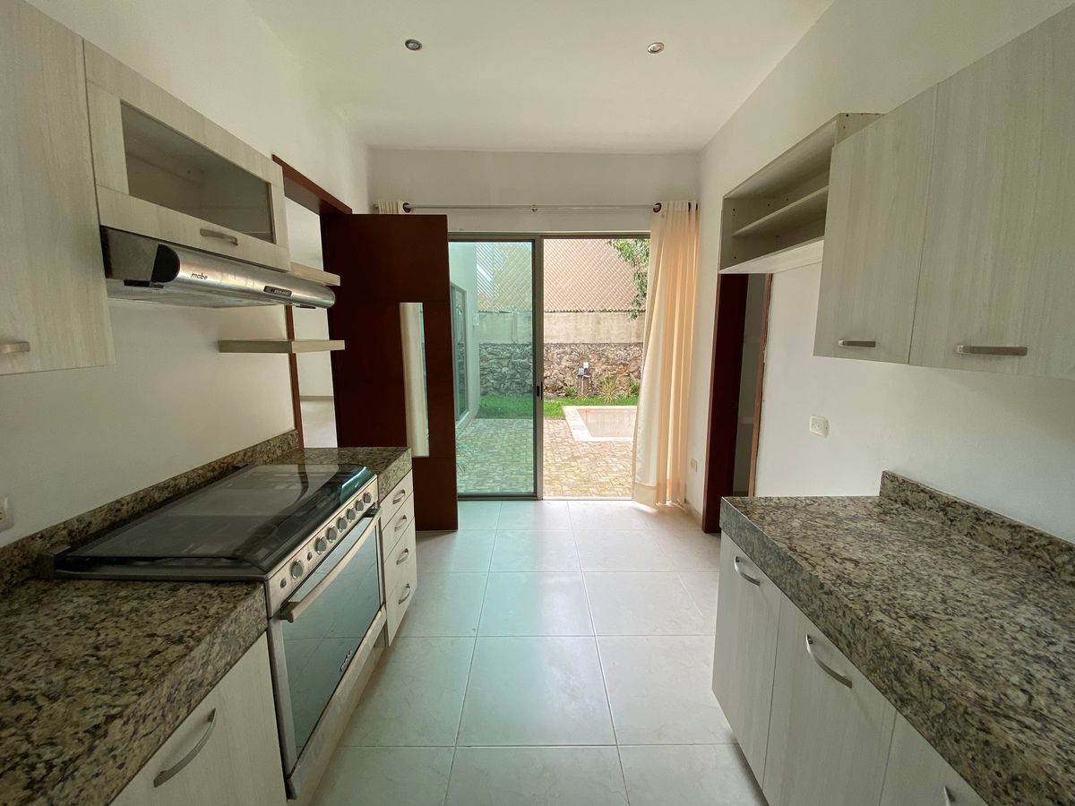 House in Montes de Ame, Mérida, photo 17 of 49