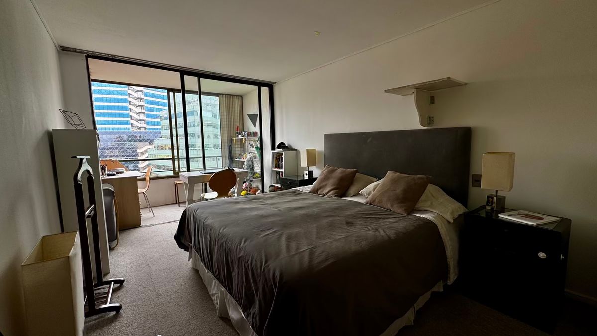 8 de 16: Dormitorio 2