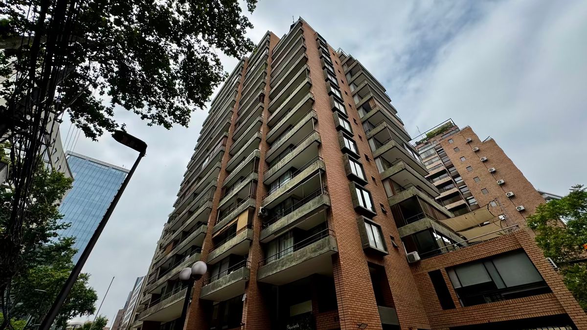 16 de 16: Vista lateral 2 edificio