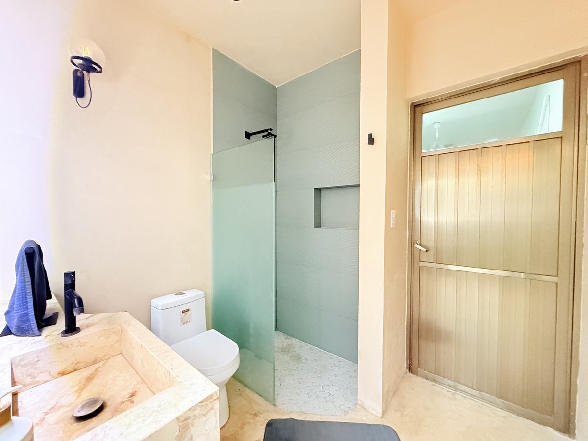 8 de 13: Baño Recámara Principal