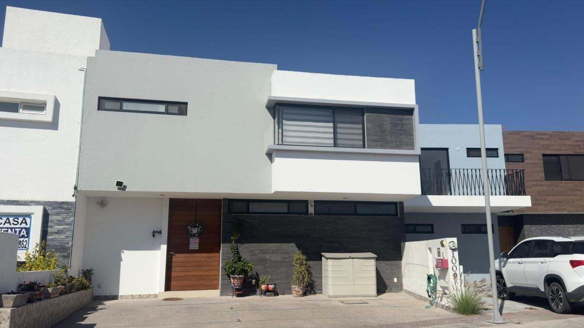 Bella residencia en fraccionamiento privado en Juriquilla, Querétaro - foto 1
