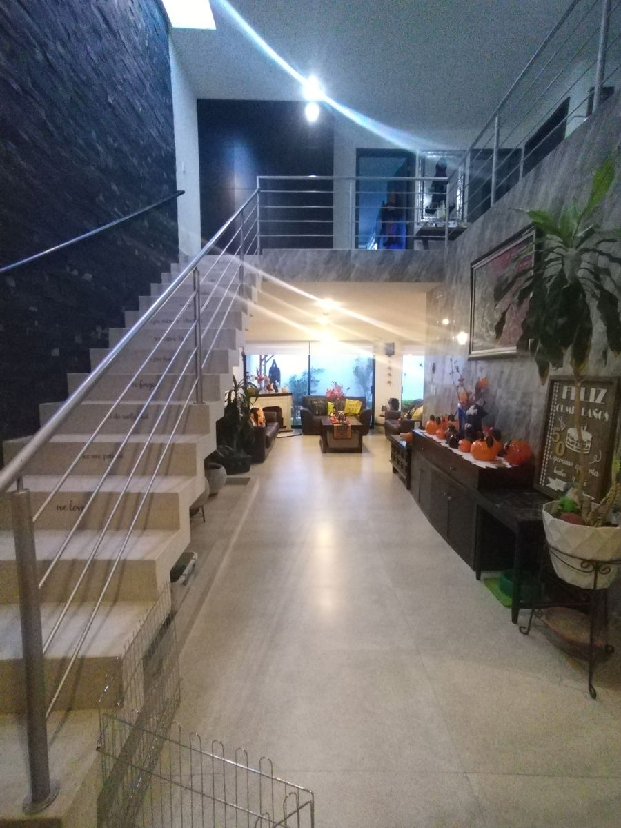 Bella residencia en fraccionamiento privado en Juriquilla, Querétaro - foto 2
