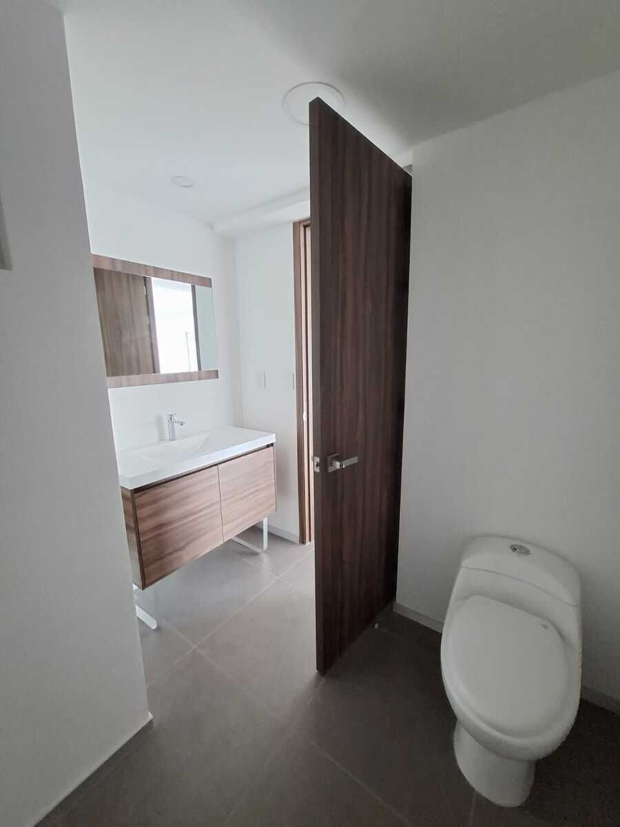 23 de 29: 1/2 baño vistitas