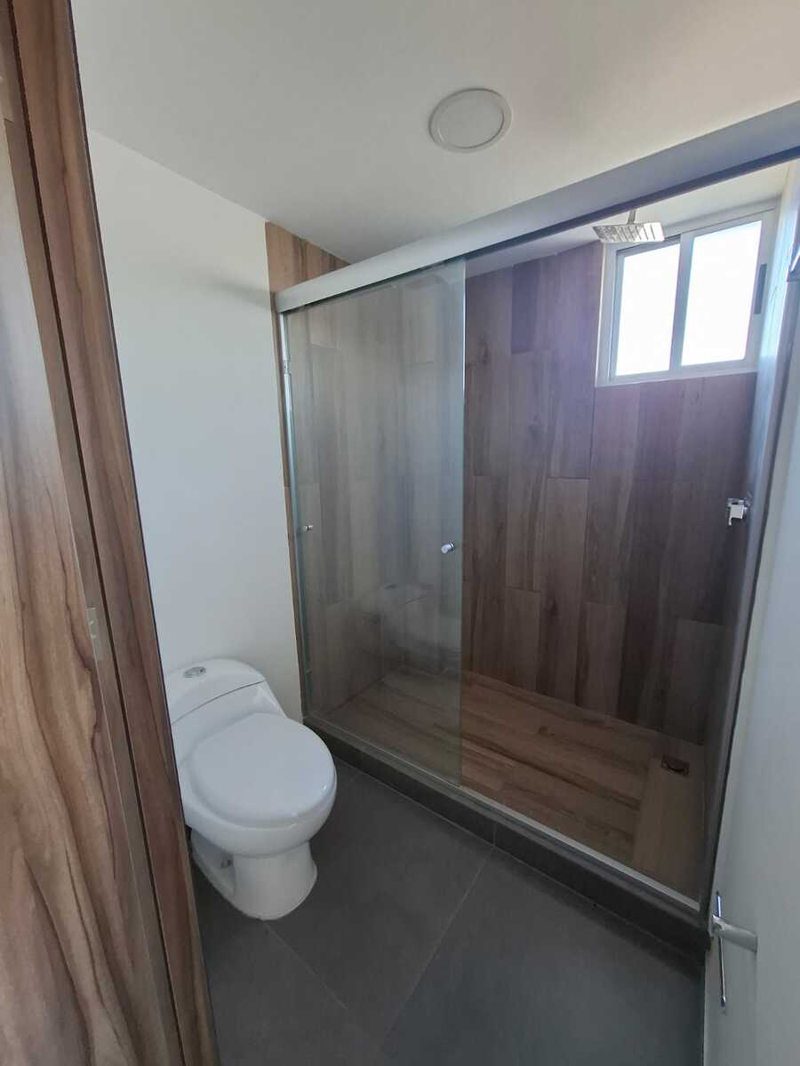 17 de 29: baño recámara principal